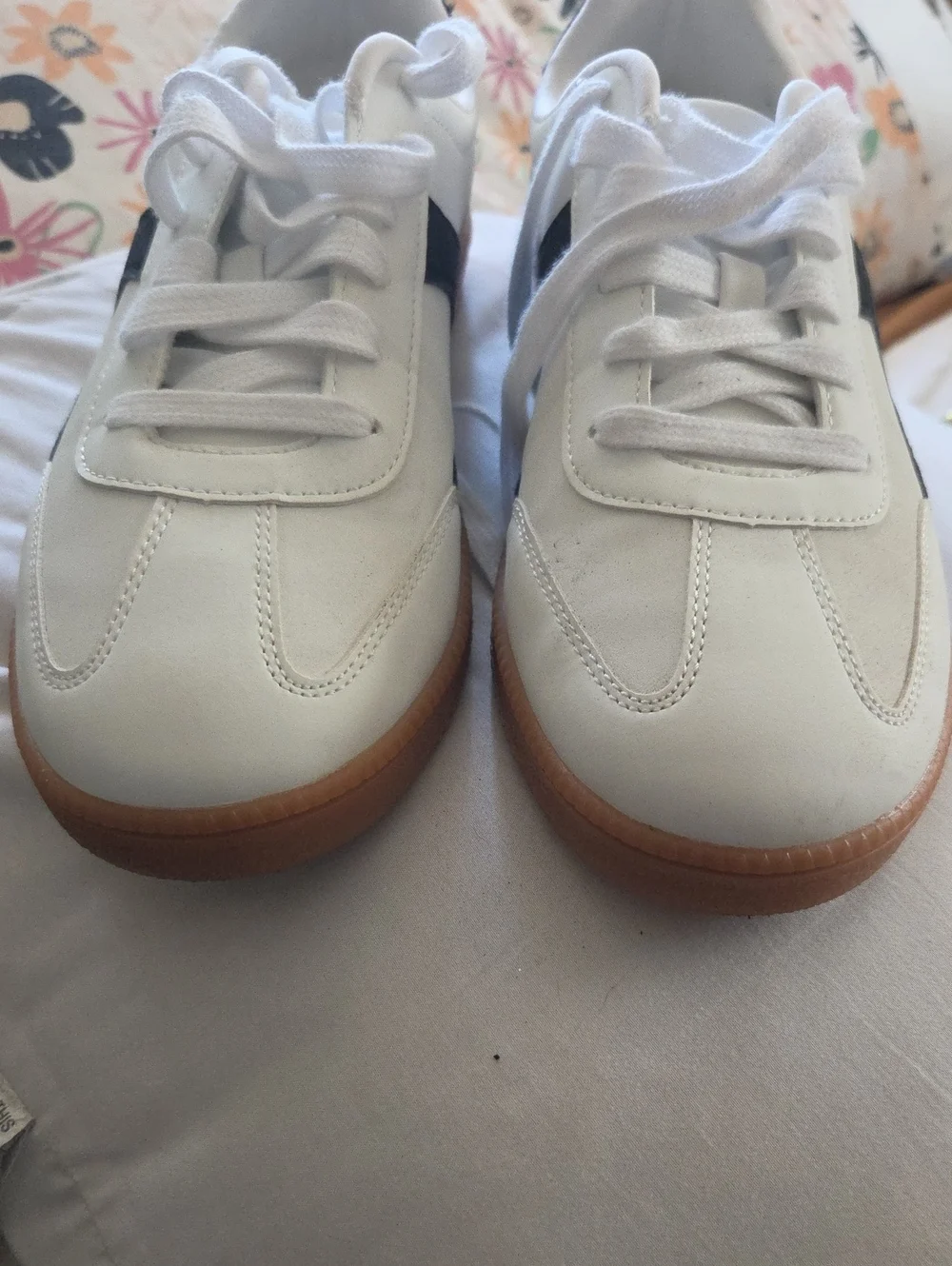 No Boundaries White and Blue Low-Top Sneaker
